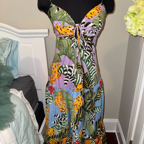 Tropical Farm Rio print Maxi Dress. Size large. Backless, no pockets. NWT - Picture 1 of 10